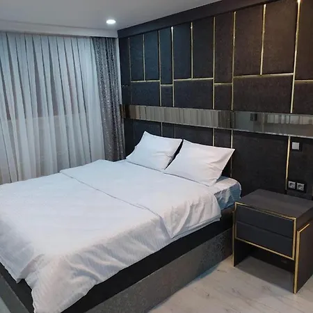 Hotel Arshia
